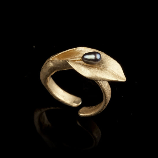 Hosta Ring | Contemporary Designer Jewellery