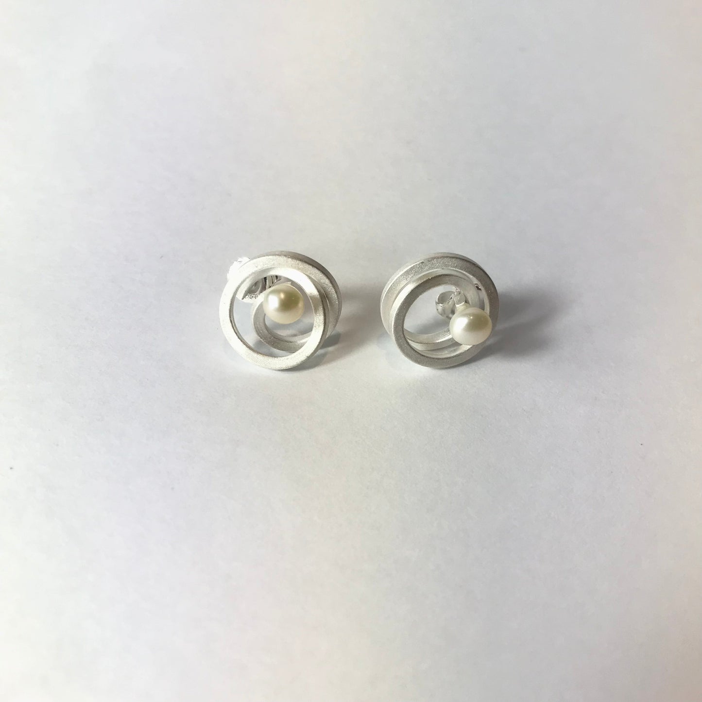 Pearl Earrings | Contemporary Designer Jewellery